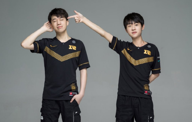 没有让任何 没有让任何